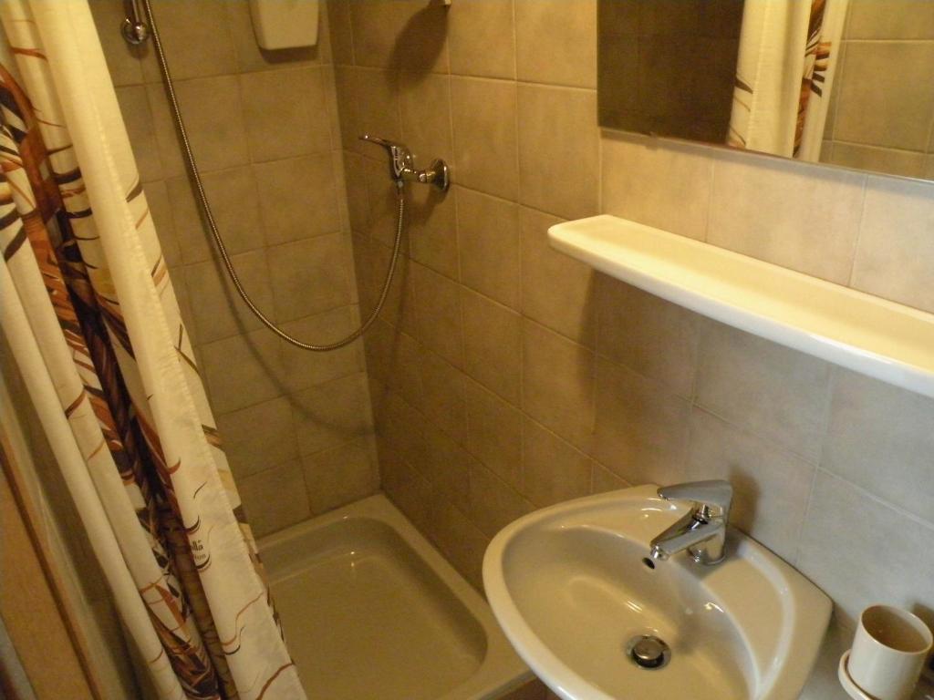 Haus Fini Apartman Längenfeld Kültér fotó